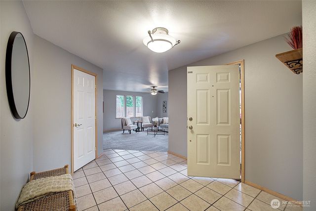 803 3rd Avenue NW, Puyallup, WA 98371