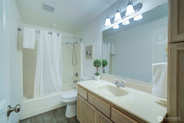 803 3rd Avenue NW, Puyallup, WA 98371