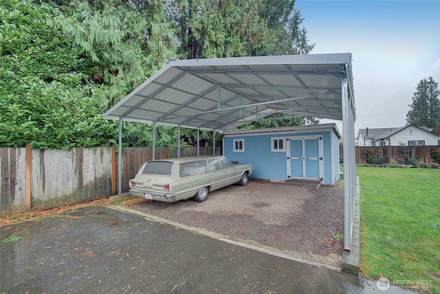 803 3rd Avenue NW, Puyallup, WA 98371