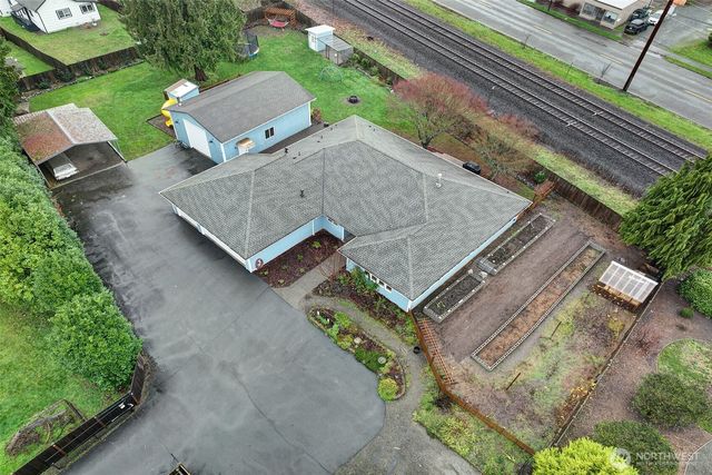 803 3rd Avenue NW, Puyallup, WA 98371