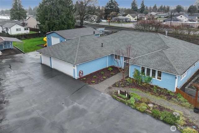 803 3rd Avenue NW, Puyallup, WA 98371