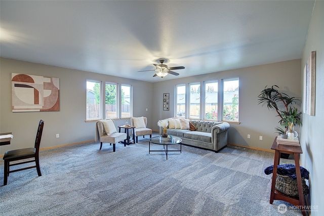 803 3rd Avenue NW, Puyallup, WA 98371