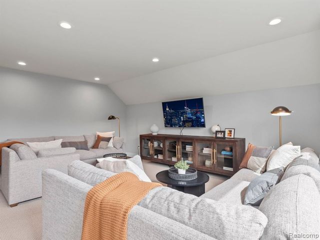 3768 Kinsley Boulevard, Ann Arbor, MI 48105