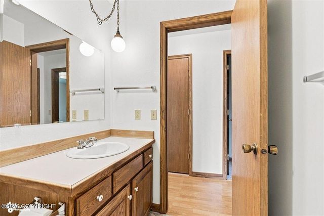 821 Jay Circle, Anchorage, AK 99504