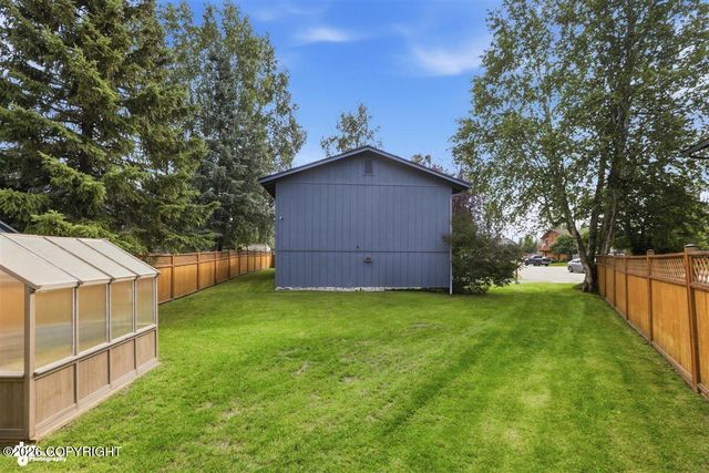 821 Jay Circle, Anchorage, AK 99504