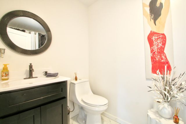 1069 Sinking Creek Road, London, KY 40741