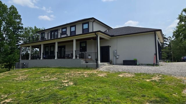 1069 Sinking Creek Road, London, KY 40741