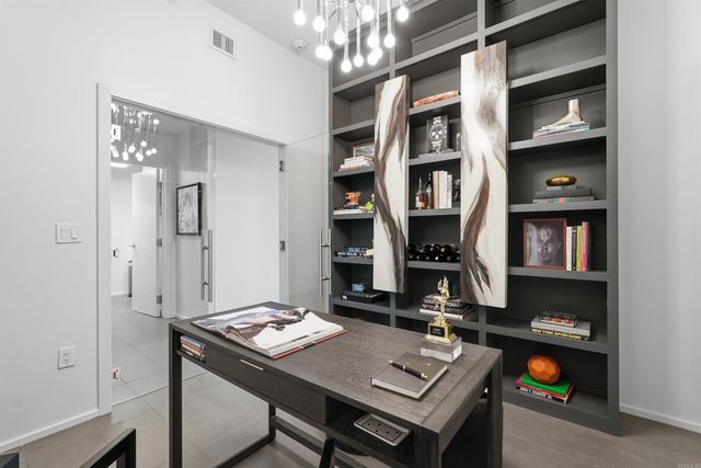 300 E 3rd St Apt 503, Little Rock, AR 72201