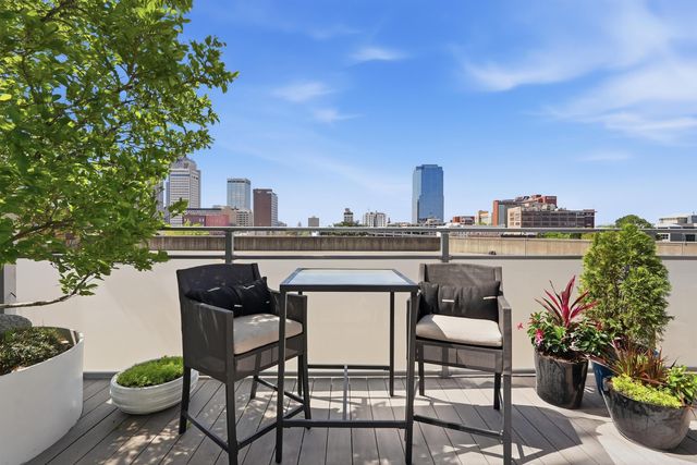 300 E 3rd St Apt 503, Little Rock, AR 72201