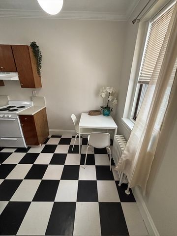 82 Jersey 44, Boston, MA 02215