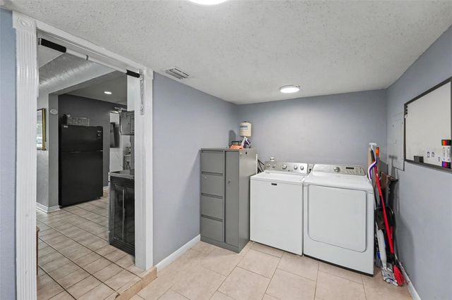 3719 39TH STREET N, St Petersburg, FL 33713