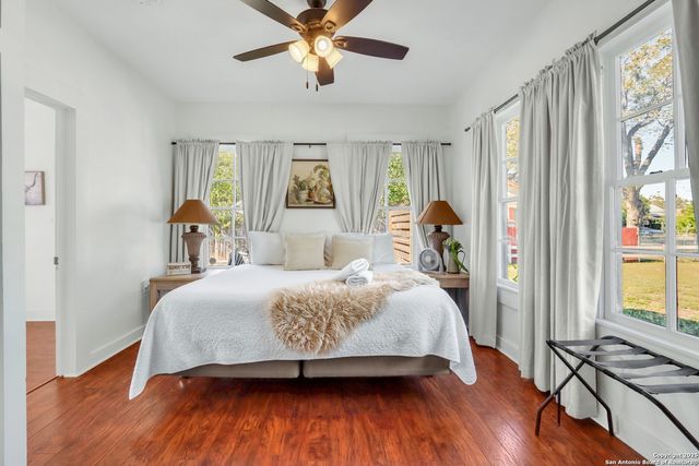 569 Wright, New Braunfels, TX 78130