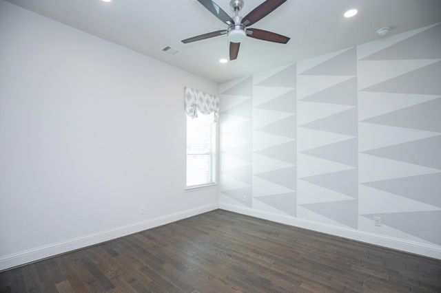 5126 Anthony Springs Lane, Sugar Land, TX 77479