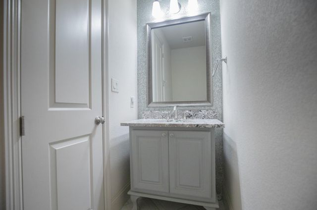 5126 Anthony Springs Lane, Sugar Land, TX 77479