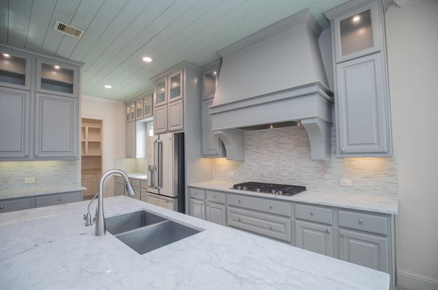 5126 Anthony Springs Lane, Sugar Land, TX 77479