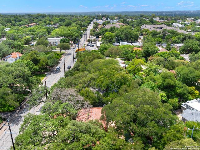 421 E Hildebrand, San Antonio, TX 78212