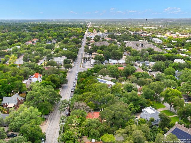 421 E Hildebrand, San Antonio, TX 78212