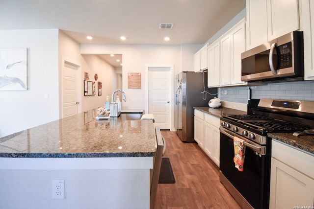 155 Corner Creek, San Antonio, TX 78253