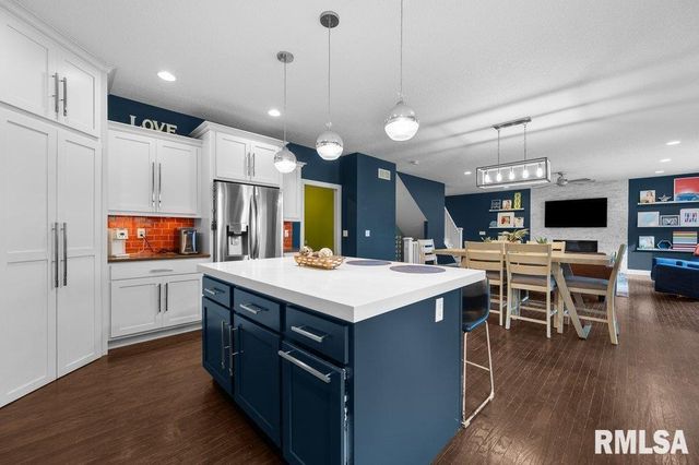 5197 WINGATE Court, Bettendorf, IA 52722