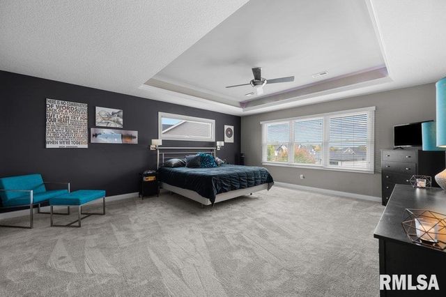 5197 WINGATE Court, Bettendorf, IA 52722