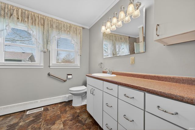 308 E WILSON Street, Swayzee, IN 46986