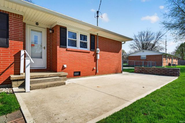 308 E WILSON Street, Swayzee, IN 46986