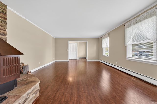 308 E WILSON Street, Swayzee, IN 46986