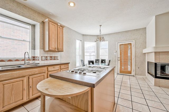 6806 Rhodes Court, Missouri City, TX 77459