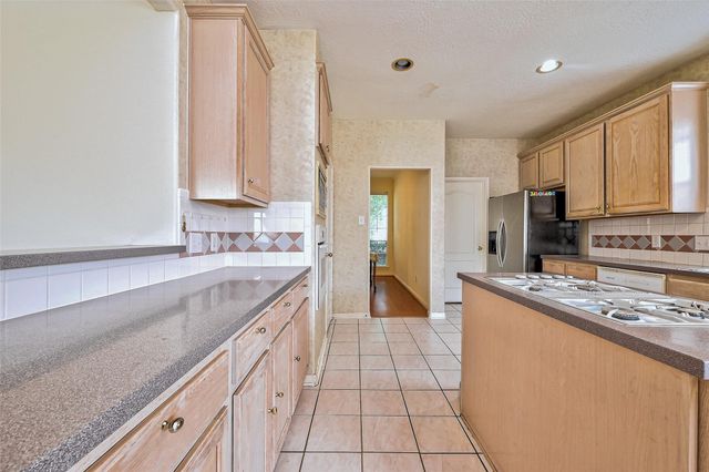 6806 Rhodes Court, Missouri City, TX 77459