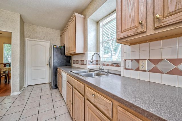 6806 Rhodes Court, Missouri City, TX 77459