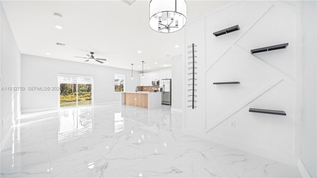 915 Mayfield Ave S, Lehigh Acres, FL 33974