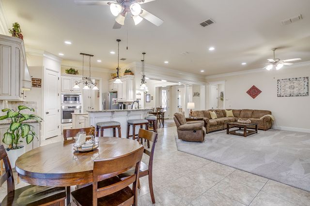 4505 Chaumont Trail, Arlington, TX 76013