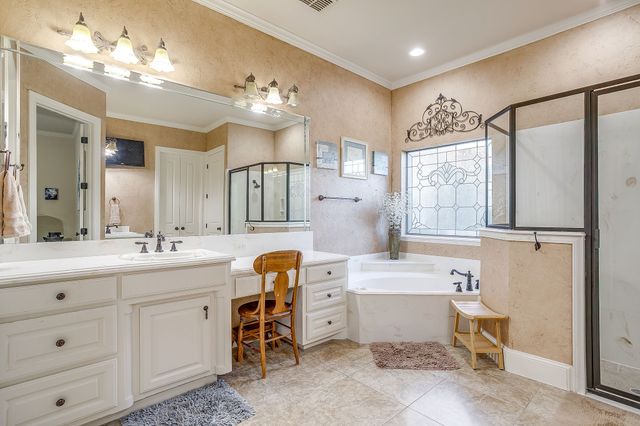 4505 Chaumont Trail, Arlington, TX 76013