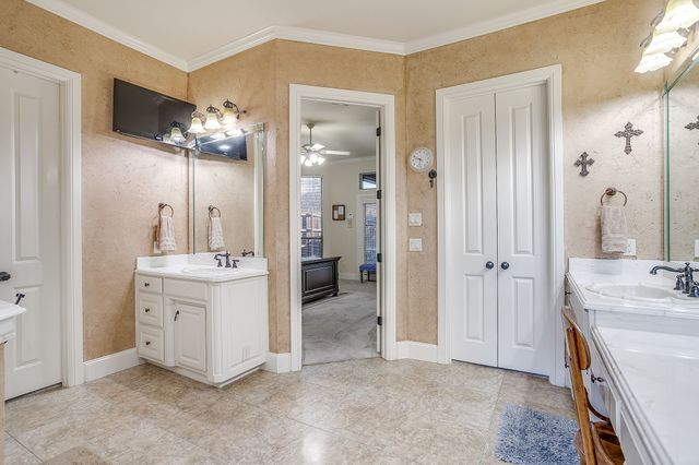 4505 Chaumont Trail, Arlington, TX 76013