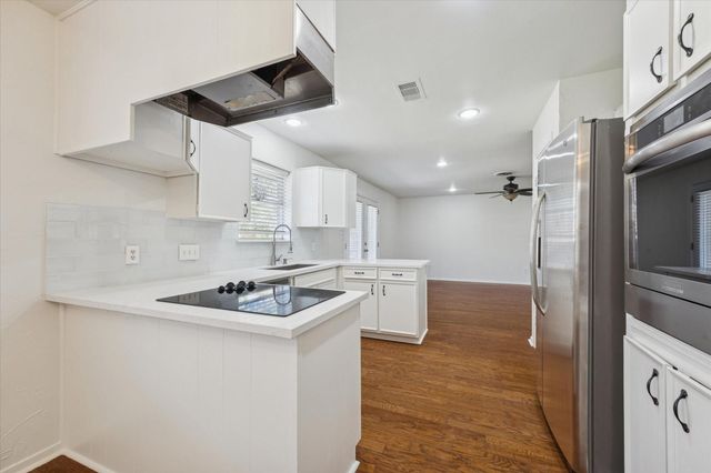 9642 Judalon Lane, Houston, TX 77063