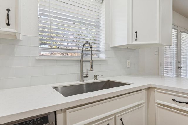 9642 Judalon Lane, Houston, TX 77063