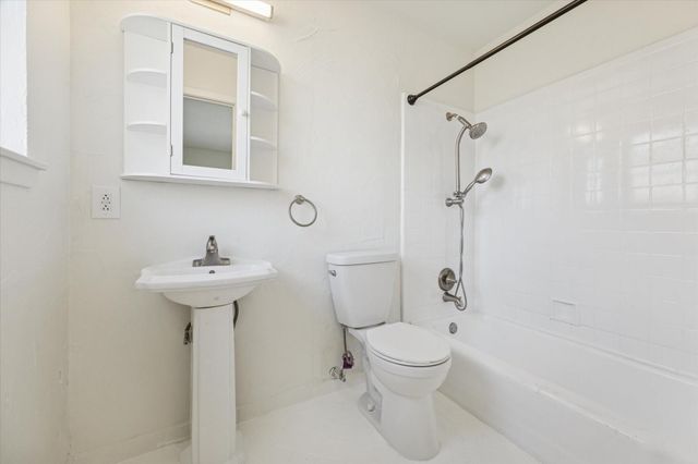 9642 Judalon Lane, Houston, TX 77063