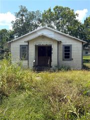 605 North Shaw Street, Caldwell, TX 77836