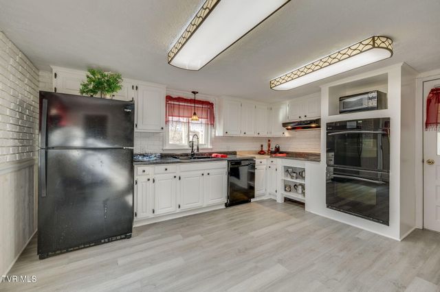 1005 Old Snapps Ferry Rd Road, Chuckey, TN 37641