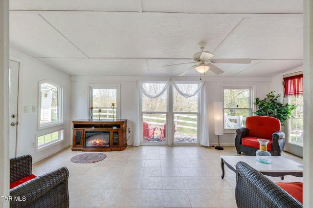 1005 Old Snapps Ferry Rd Road, Chuckey, TN 37641