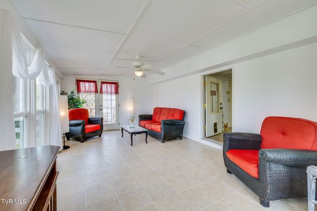 1005 Old Snapps Ferry Rd Road, Chuckey, TN 37641