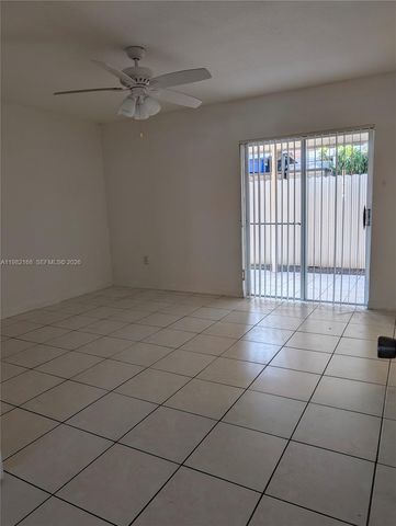2485 W 76th St 109, Hialeah, FL 33016