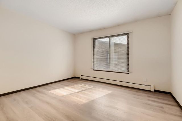7350 York Avenue S 204, Edina, MN 55435