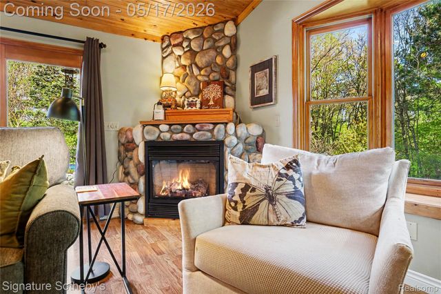 610 W Ellis Avenue, Belding, MI 48809
