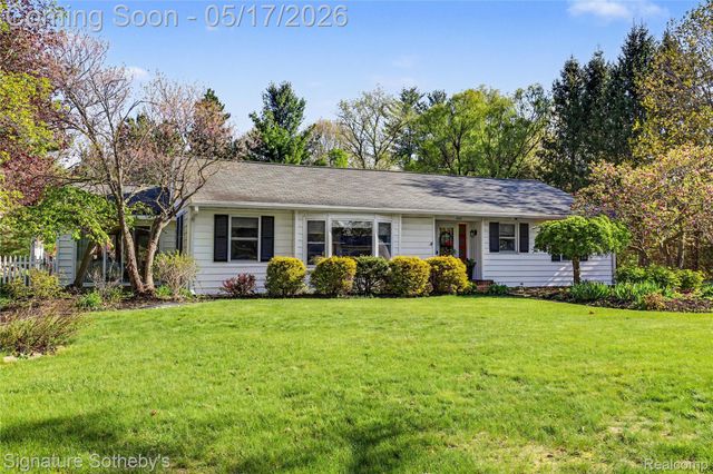 610 W Ellis Avenue, Belding, MI 48809