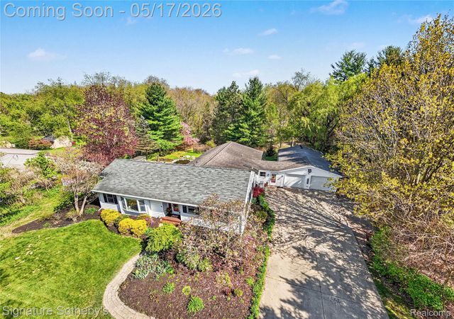 610 W Ellis Avenue, Belding, MI 48809