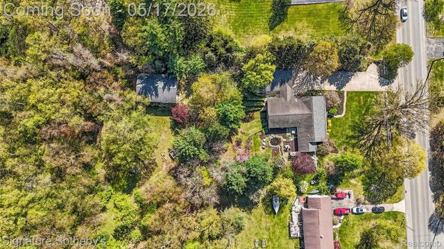610 W Ellis Avenue, Belding, MI 48809