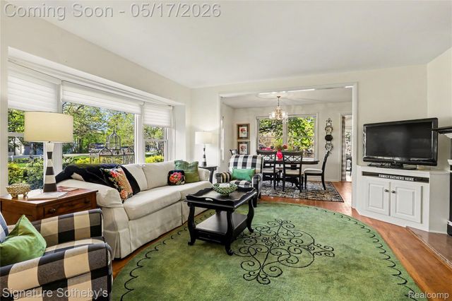 610 W Ellis Avenue, Belding, MI 48809