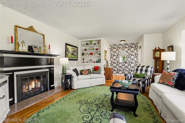 610 W Ellis Avenue, Belding, MI 48809