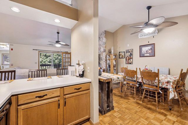 9213 S Aspen DRIVE #8, Oak Creek, WI 53154